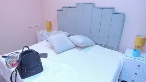 Snapshot of gabriela_lux chatting on September 24, 2025, 11:46 am online show from September 24, 2025, 11:46 am
