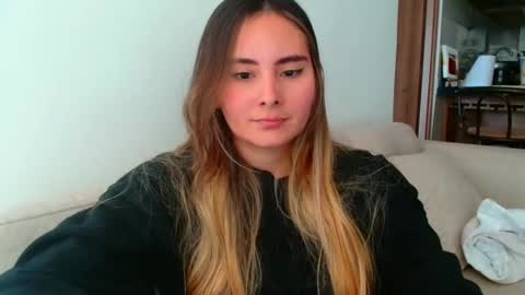 Snapshot of gabriela_miller_2 chatting on October 17, 2025, 6:32 pm Gabriela Miller online show from October 17, 2025, 6:32 pm
