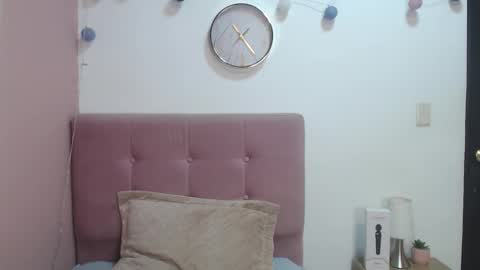 Snapshot of gabriela_paris chatting on February 12, 2026, 4:51 am Gabriela online show from February 12, 2026, 4:51 am