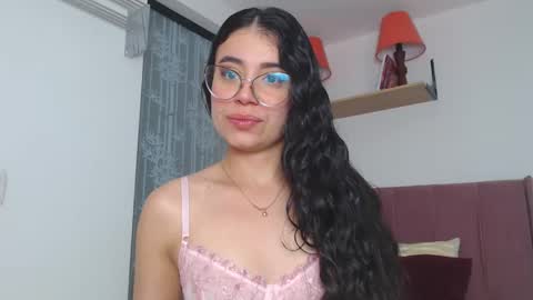 Snapshot of gabrielarossa chatting on December 9, 2024, 12:30 pm GabrielaRossa online show from December 9, 2024, 12:30 pm