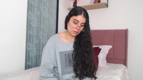 Snapshot of gabrielarossa chatting on December 27, 2024, 3:48 pm GabrielaRossa online show from December 27, 2024, 3:48 pm