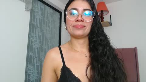 Snapshot of gabrielarossa chatting on January 17, 2025, 2:39 pm GabrielaRossa online show from January 17, 2025, 2:39 pm