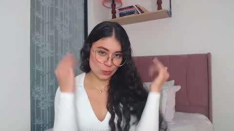 Snapshot of gabrielarossa chatting on February 20, 2025, 4:46 pm GabrielaRossa online show from February 20, 2025, 4:46 pm