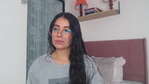 Snapshot of gabrielarossa chatting on February 25, 2025, 4:42 pm GabrielaRossa online show from February 25, 2025, 4:42 pm