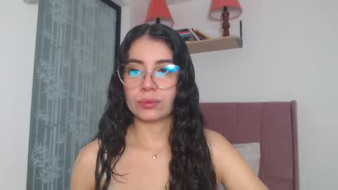 Snapshot of gabrielarossa chatting on March 4, 2025, 12:22 pm GabrielaRossa online show from March 4, 2025, 12:22 pm