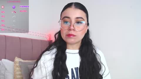 GabrielaRossa online show from November 18, 2025, 12:42 pm