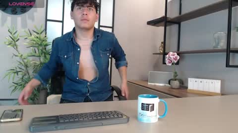 gabriell_ramirez_ online show from March 1, 2025, 4:47 am