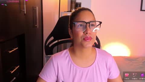 Snapshot of gabriella__tom chatting on October 13, 2025, 10:54 pm Gabriella online show from October 13, 2025, 10:54 pm