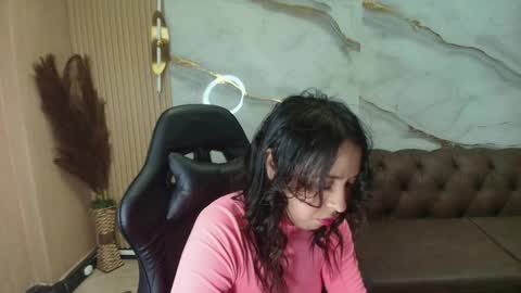 Gabriella online show from December 4, 2025, 1:31 pm