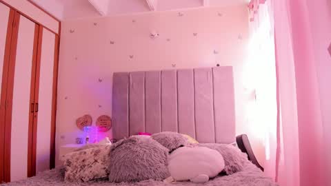 Gaby online show from December 14, 2025, 6:12 pm