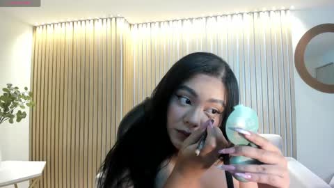 Gabriella Lee online show from April 15, 2026, 3:35 am