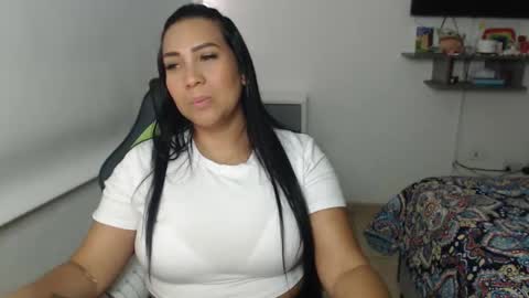 Snapshot of gaby_bluexx chatting on February 11, 2025, 2:46 pm Gaby Blue online show from February 11, 2025, 2:46 pm