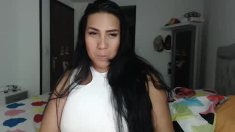 Snapshot of gaby_bluexx chatting on February 17, 2025, 8:47 pm Gaby Blue online show from February 17, 2025, 8:47 pm