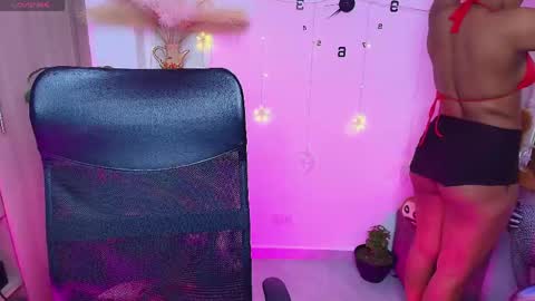 Snapshot of gaby_dams9 chatting on April 19, 2026, 1:27 am GABY online show from April 19, 2026, 1:27 am