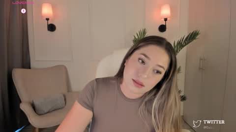 gaby  online show from September 25, 2025, 10:24 pm