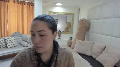 gabriela online show from December 16, 2025, 3:06 pm