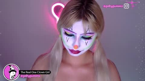 gabygumms online show from March 15, 2026, 5:02 am