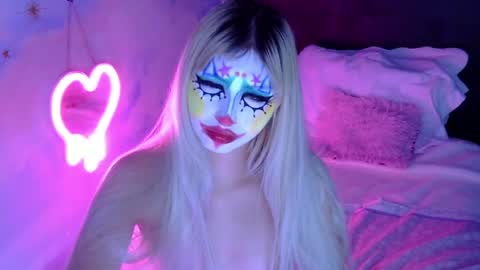 gabygumms online show from May 8, 2026, 11:43 pm