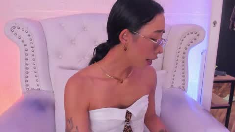 Snapshot of gabypetit chatting on February 18, 2026, 7:54 pm Gaby online show from February 18, 2026, 7:54 pm