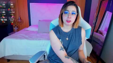 Snapshot of gabyrose9 chatting on October 7, 2025, 11:40 am gabyrose9 online show from October 7, 2025, 11:40 am