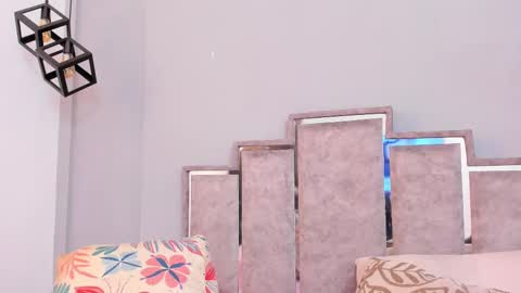 gabyyjones online show from February 16, 2025, 11:38 am