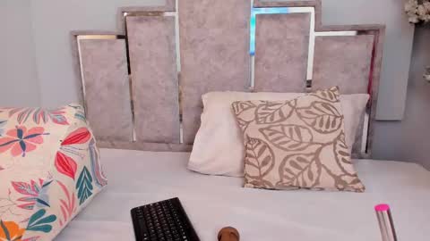 gabyyjones online show from February 27, 2025, 11:20 am