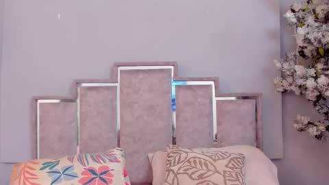 gabyyjones online show from March 2, 2025, 11:18 am