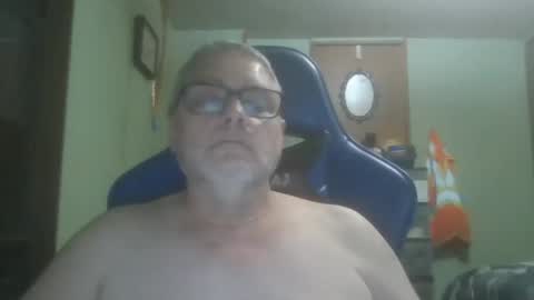 Snapshot of gadude45 chatting on October 24, 2025, 3:03 am gadude45 online show from October 24, 2025, 3:03 am