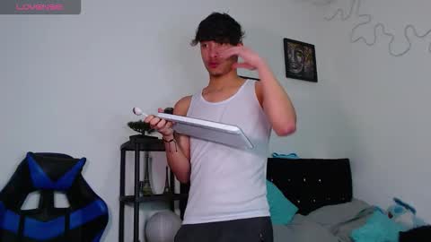 gael_jones online show from October 27, 2025, 5:33 am