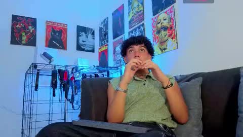 Gael Conner online show from October 19, 2025, 1:28 am