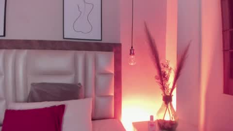 GahiaBelucci online show from April 3, 2026, 6:06 pm