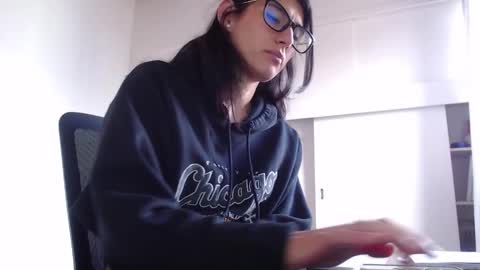 Snapshot of gaitan4 chatting on January 13, 2026, 12:32 pm gaitan4 online show from January 13, 2026, 12:32 pm