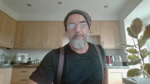 Snapshot of galacx chatting on October 3, 2025, 8:44 am galacx online show from October 3, 2025, 8:44 am