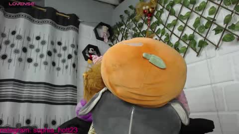 Snapshot of galeanobigcock chatting on January 8, 2025, 1:21 am darling online show from January 8, 2025, 1:21 am