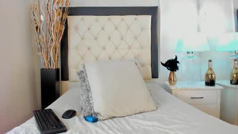  Gale  online show from October 23, 2025, 1:10 pm