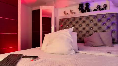 CALL ME MY QUEEN online show from July 11, 2026, 9:38 pm