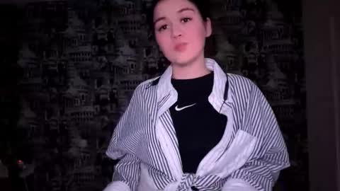 Snapshot of galehudley chatting on December 14, 2025, 8:02 pm Abigail online show from December 14, 2025, 8:02 pm