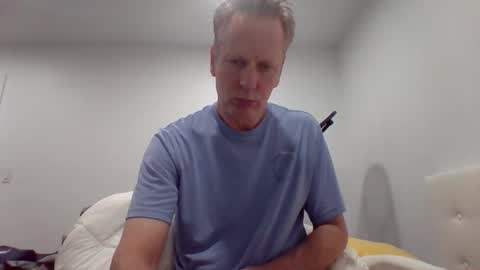 Snapshot of gamerboy200 chatting on January 16, 2026, 2:26 am gamerboy200 online show from January 16, 2026, 2:26 am