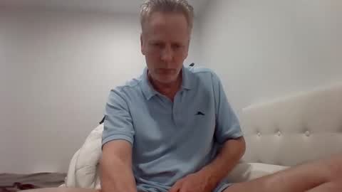 Snapshot of gamerboy200 chatting on February 26, 2026, 1:37 am gamerboy200 online show from February 26, 2026, 1:37 am