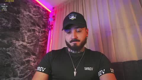 Snapshot of garbel09 chatting on April 26, 2026, 6:33 am Chris Dont forget to gift me thumb up Its very important to me and makes me happy AF online show from April 26, 2026, 6:33 am