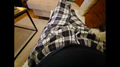 garbis11 online show from November 1, 2025, 8:27 am