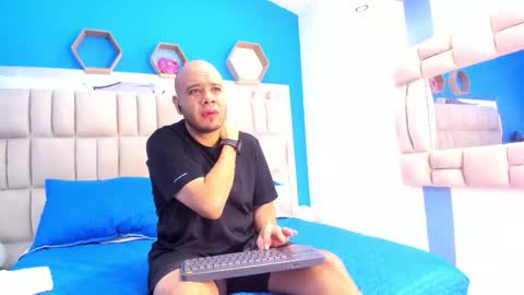 garcia_jacob_ online show from November 25, 2025, 12:05 pm