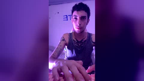 Snapshot of gargola_goth chatting on May 11, 2026, 7:11 pm Elio b online show from May 11, 2026, 7:11 pm