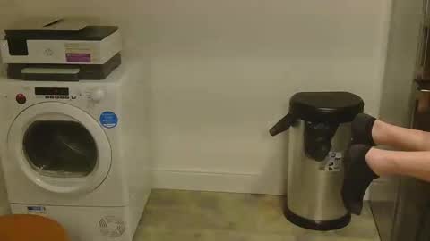 Snapshot of garybaker60 chatting on January 12, 2026, 7:19 pm Gaz online show from January 12, 2026, 7:19 pm