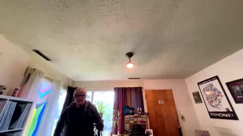 marvin pumpt online show from October 19, 2025, 4:29 pm