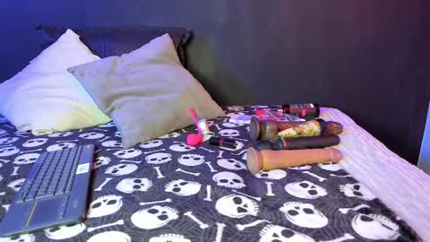  Usagi  online show from October 3, 2025, 7:55 pm