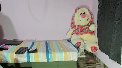 Snapshot of gaticahot001 chatting on January 16, 2025, 11:04 am Diana online show from January 16, 2025, 11:04 am