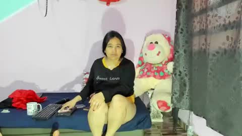 Snapshot of gaticahot001 chatting on January 31, 2025, 12:18 pm Diana online show from January 31, 2025, 12:18 pm