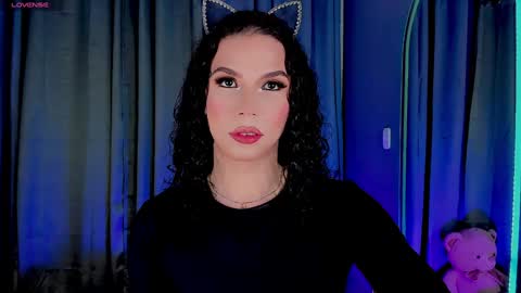 Snapshot of gatitavenecis1 chatting on January 3, 2025, 8:32 am Vnecis Marn online show from January 3, 2025, 8:32 am