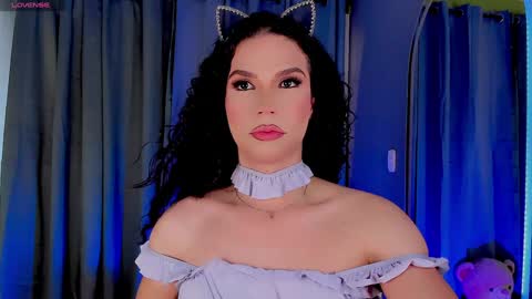 Snapshot of gatitavenecis1 chatting on January 5, 2025, 5:51 pm Vnecis Marn online show from January 5, 2025, 5:51 pm